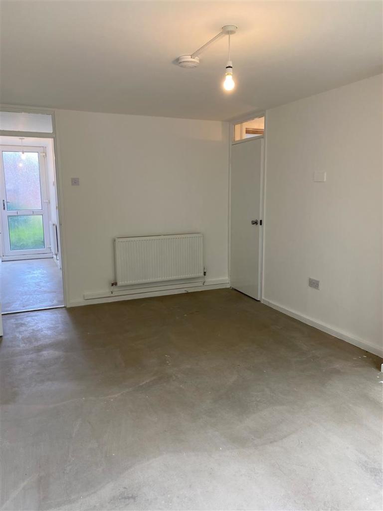 Living room 2.jpg