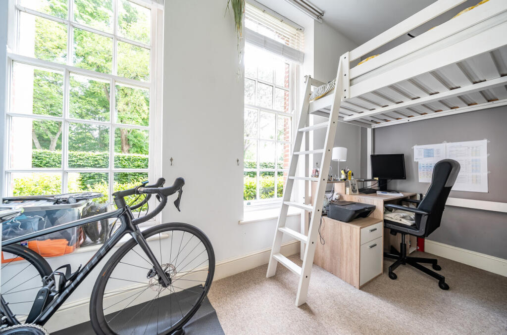 1298838-38-682f7b...