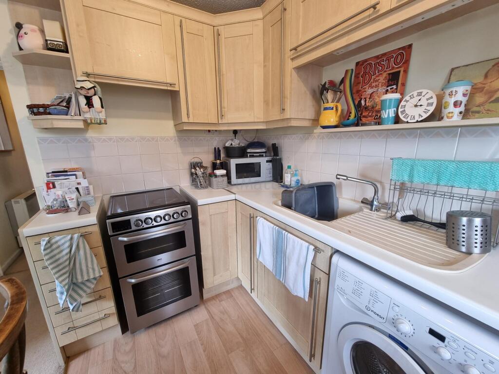 Lounge/Kitchen