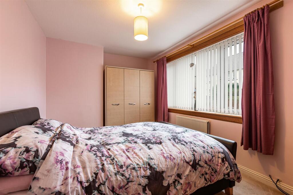 64 Forest Gardens Galashiels 25.JPG