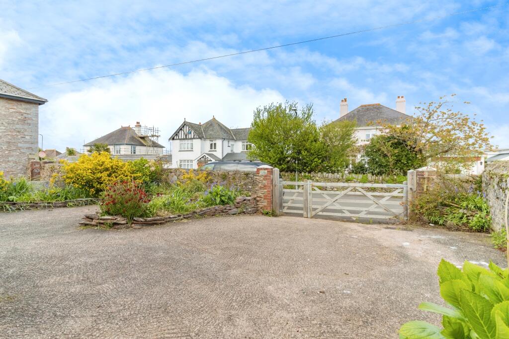 Gated Driveway