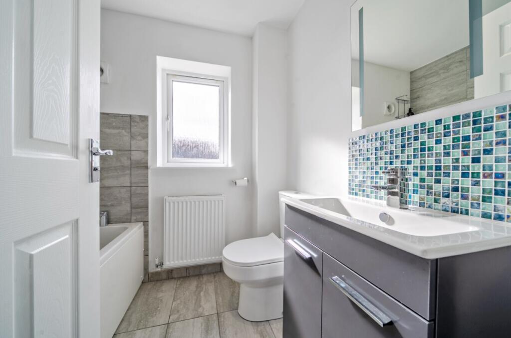 1353541-5-68c1dd61873f5