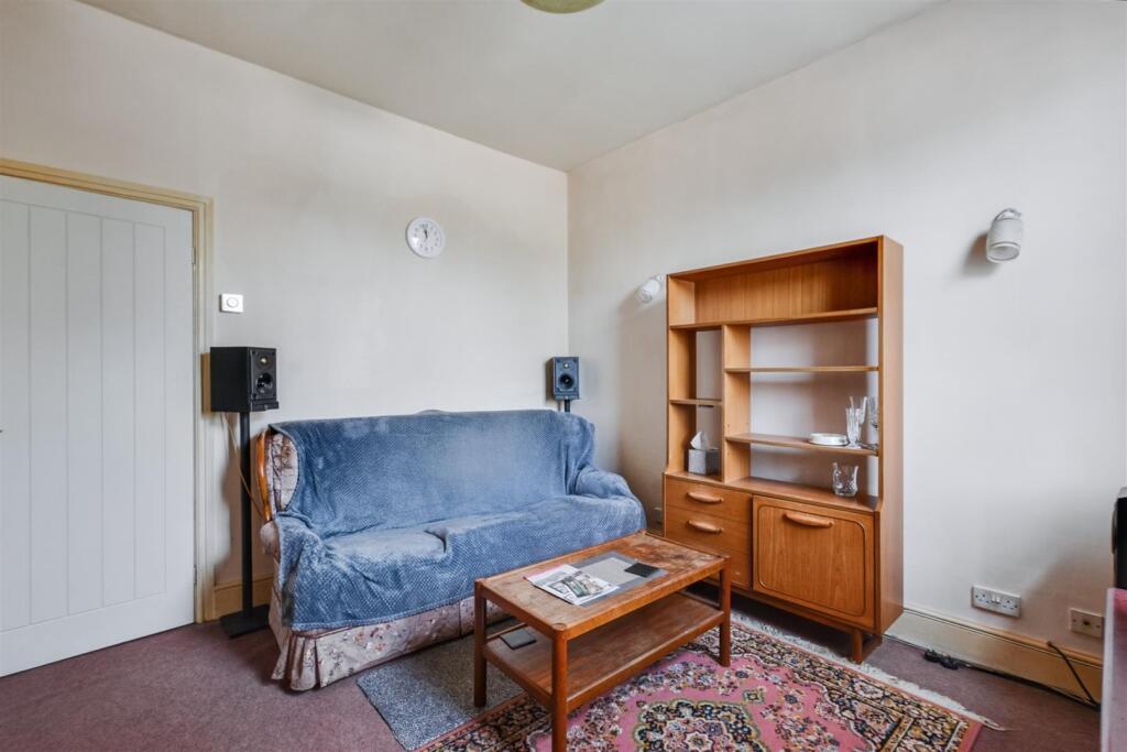 Lounge_2.jpeg