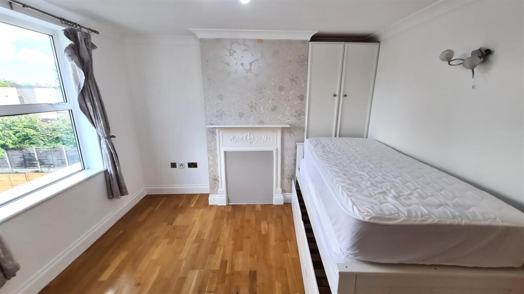 Bed 2