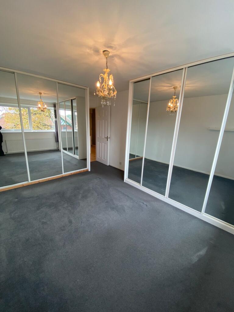 10 Bedroom 1