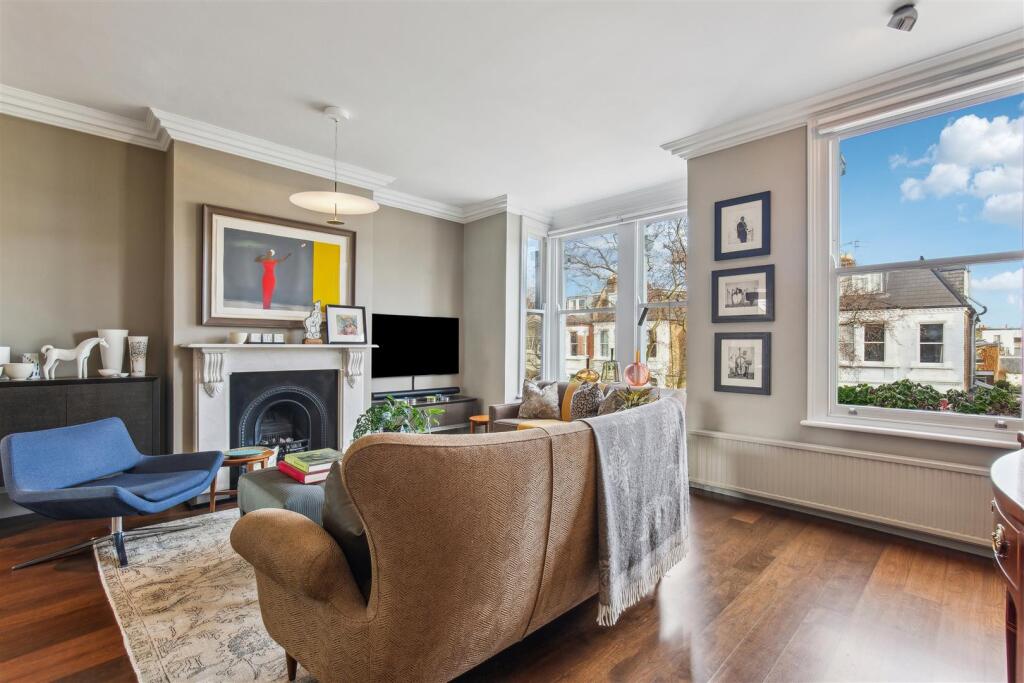 FOR SALE - Homefield Road, W4