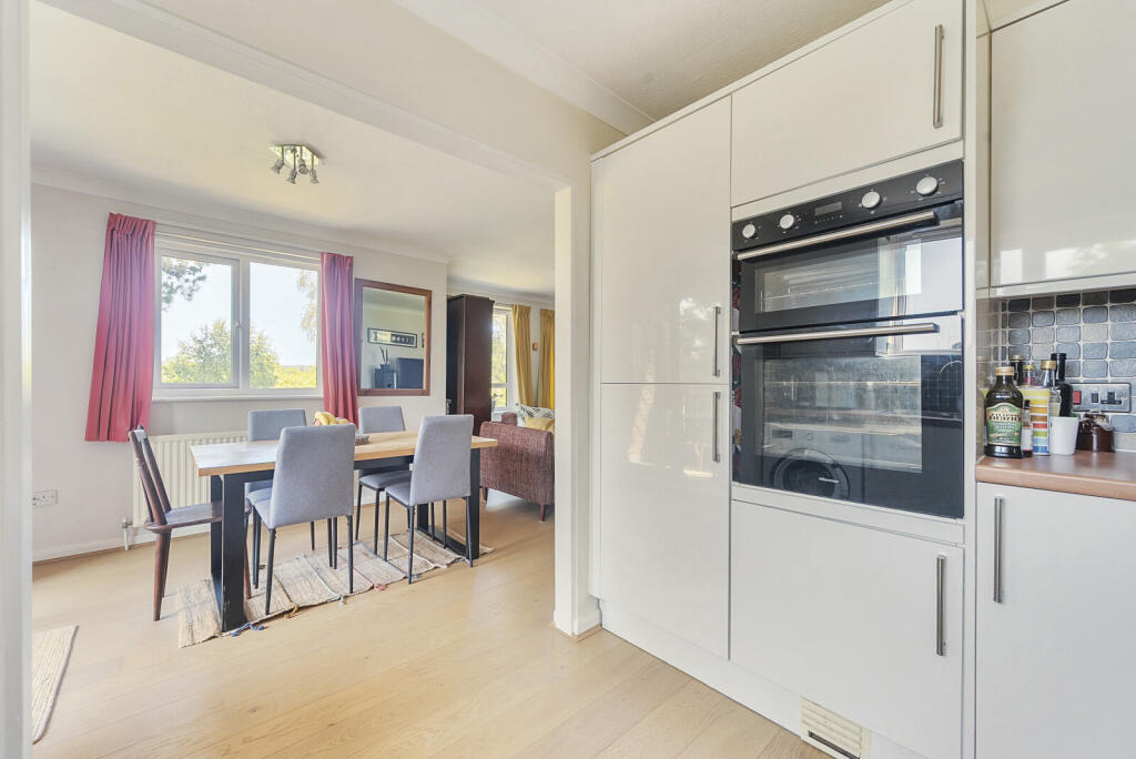 1339640-9-689f28c...