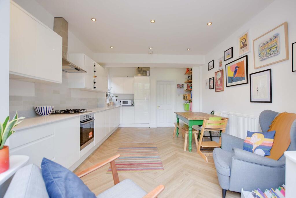 Fitted Kitchen Dining Room