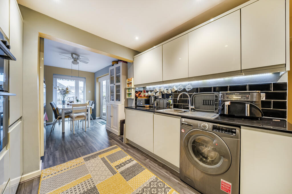 1372556868fa5e5c6b0ce