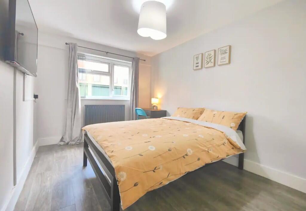 32bc3a6f-b6ed-478...