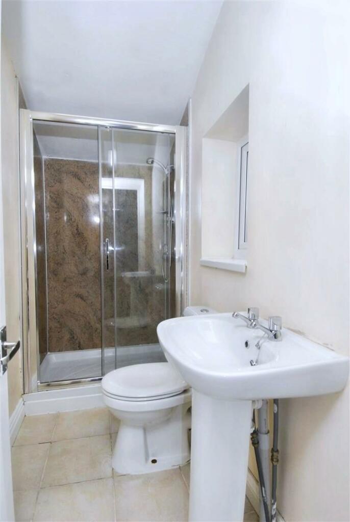 bathroom (4).jpeg
