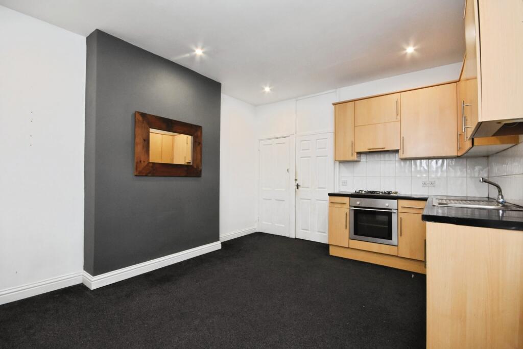 Lounge/Kitchen