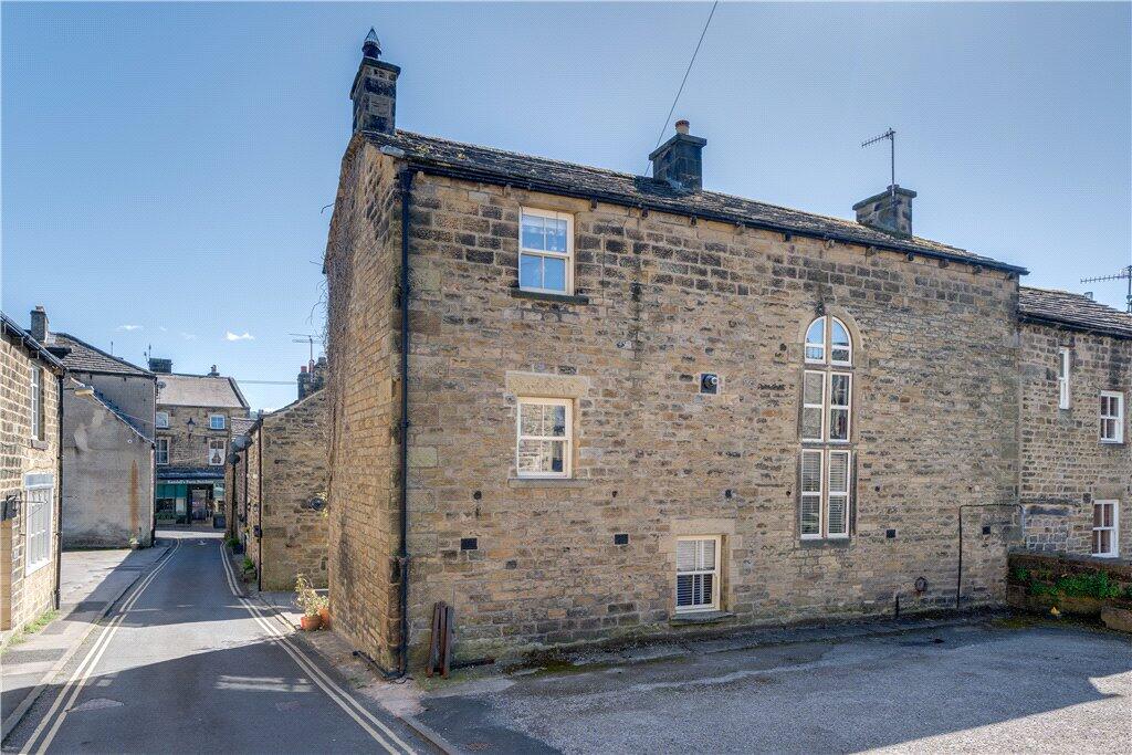 1 The Cross Keys