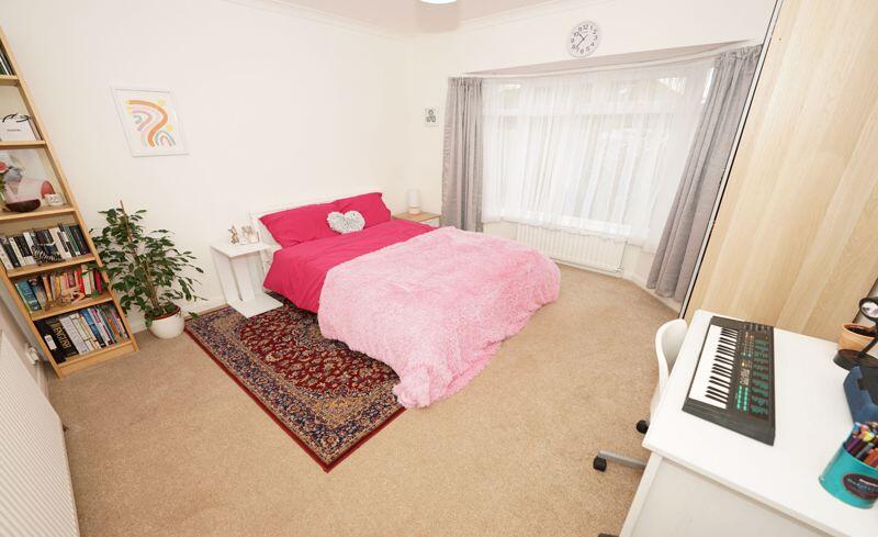 Fourth double bedroom
