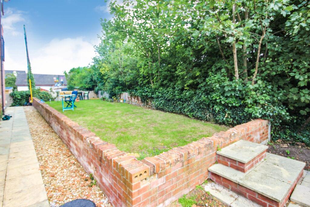 flat 8 Bettisfield -