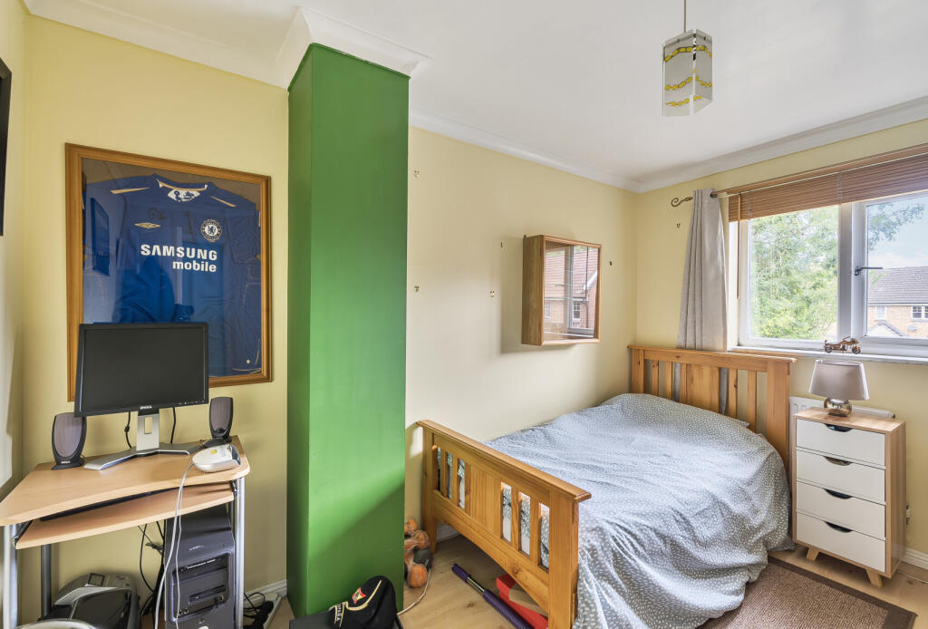 1335665-10-6895b7...