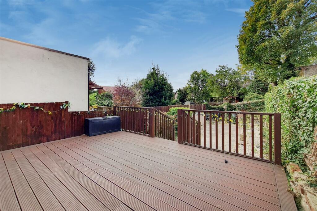 6_Patio-1 - Copy.jpg