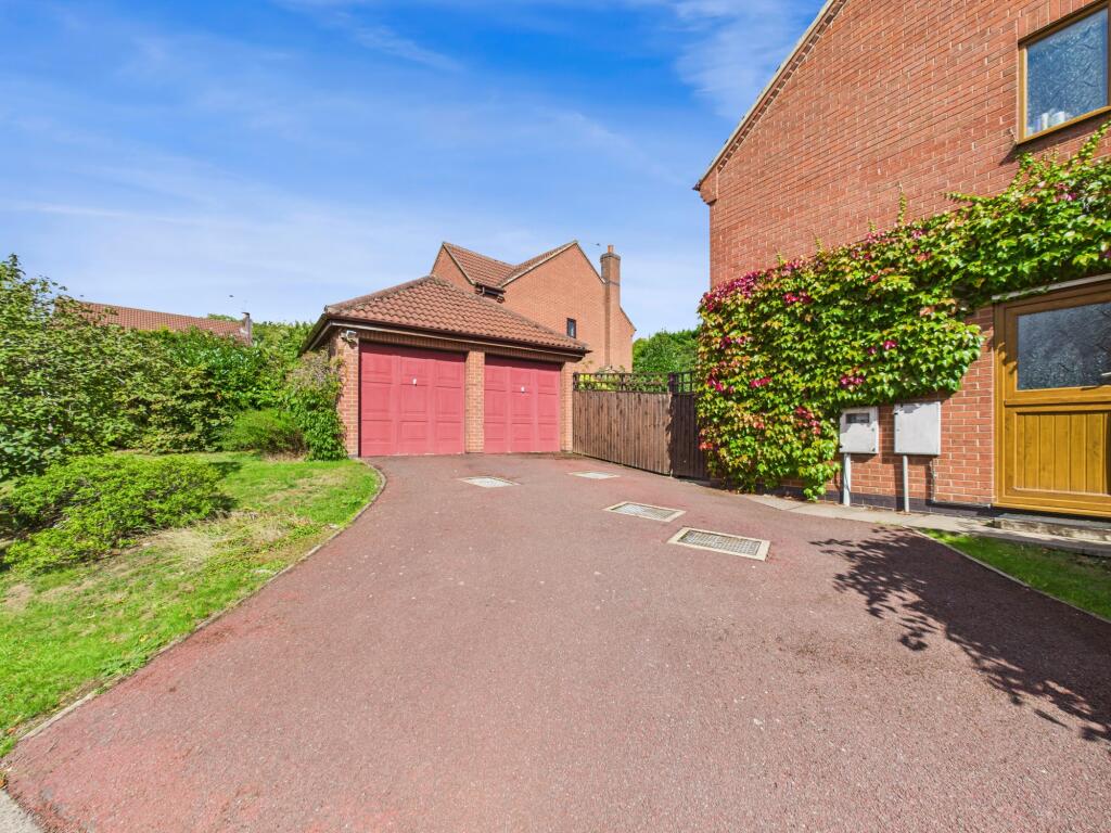 Driveway &amp; garage