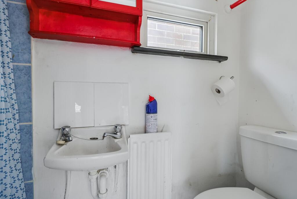 53 Fortescue Road, Poole, Dorset, BH12 2LH