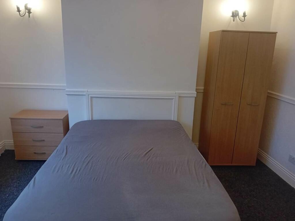 room 1 119 wath road