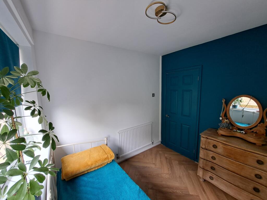 general 20240901_125