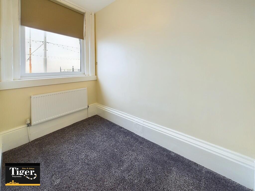 CAM02176G0-PR0444...