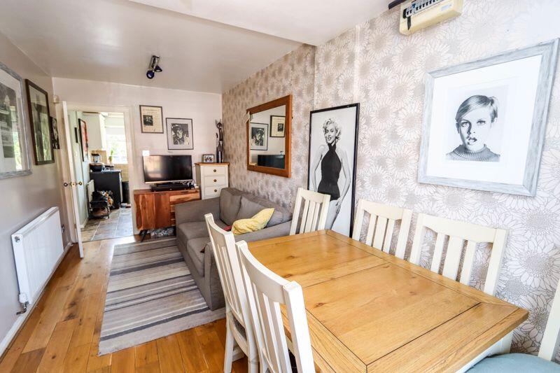 Dining Room/Snug Room