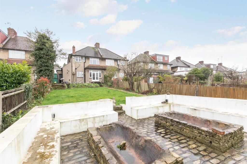 Fire pits with surrounded seating