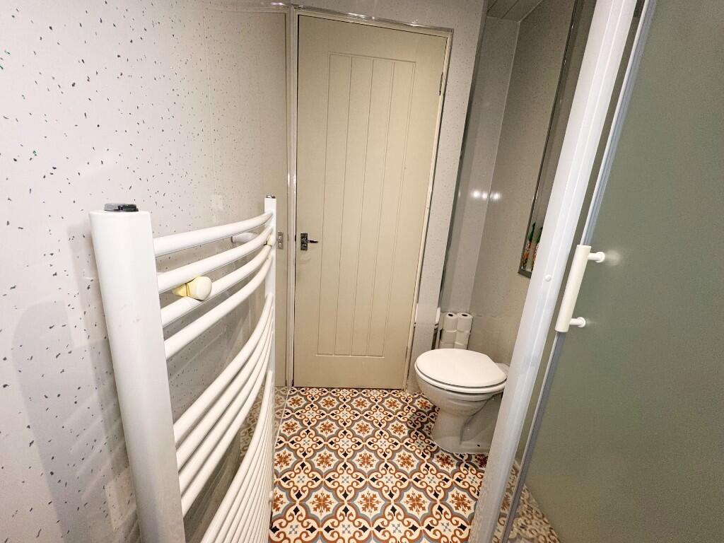Shower-room 2