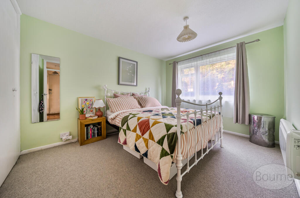 3ff7fb66-6280-476...