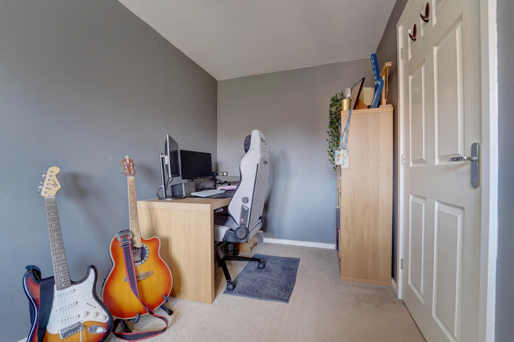 BEDROOM TWO SECOND 0SIER