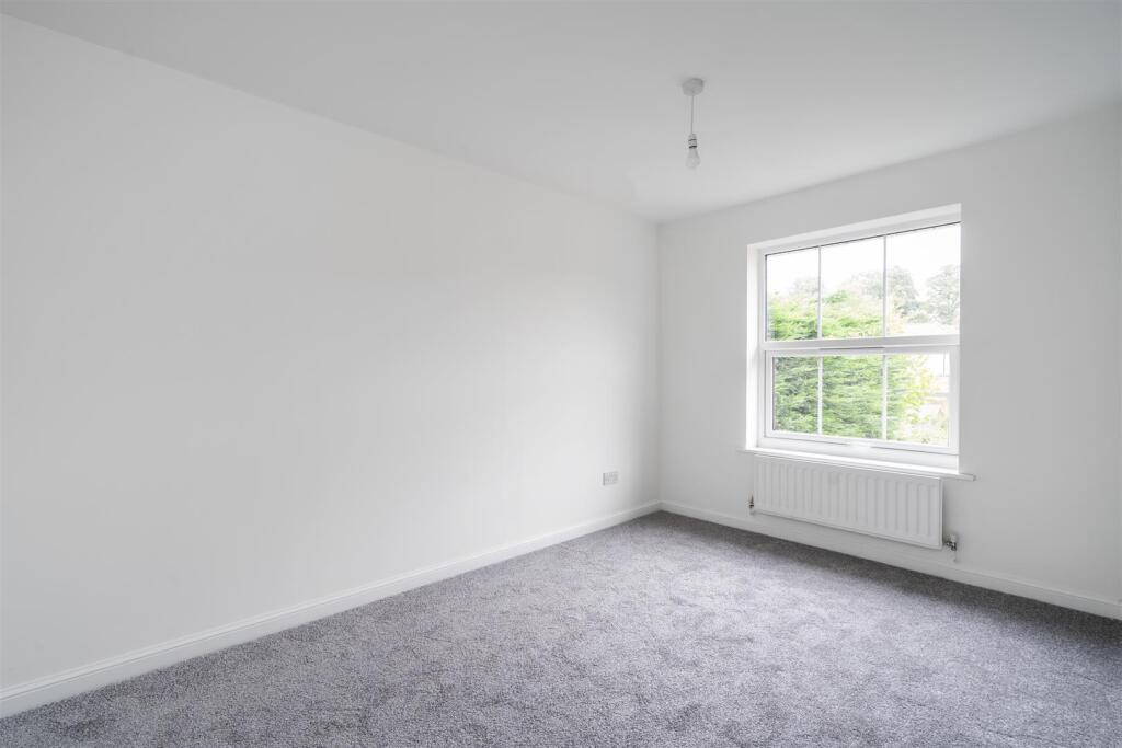 7 Barwell Close_4.jpg