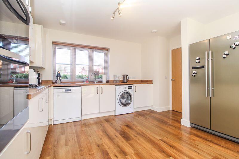 Kitchen/Diner/Family Room