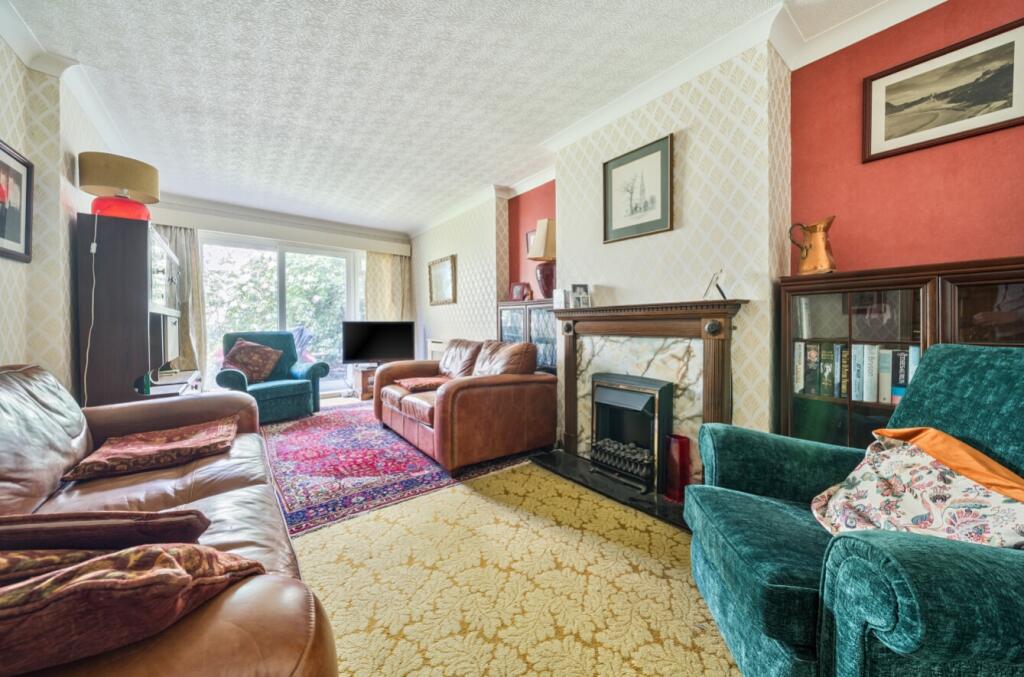 1301231-10-683785ce8484e-ARW-1