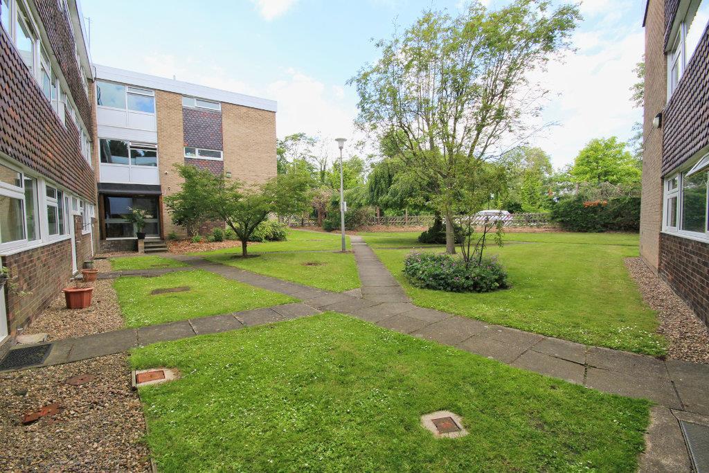 Lovely communal gardens.