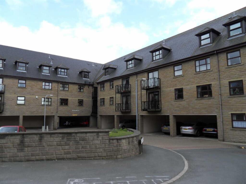 Front Entrance &amp; Parking