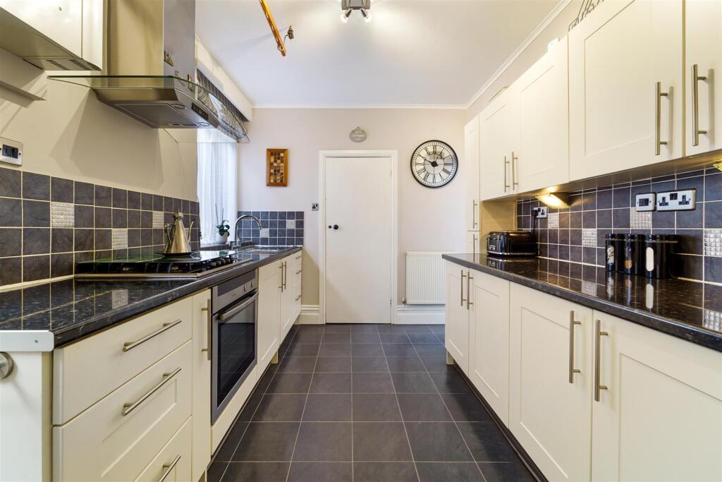 WEST HILL, 70  (4).jpg