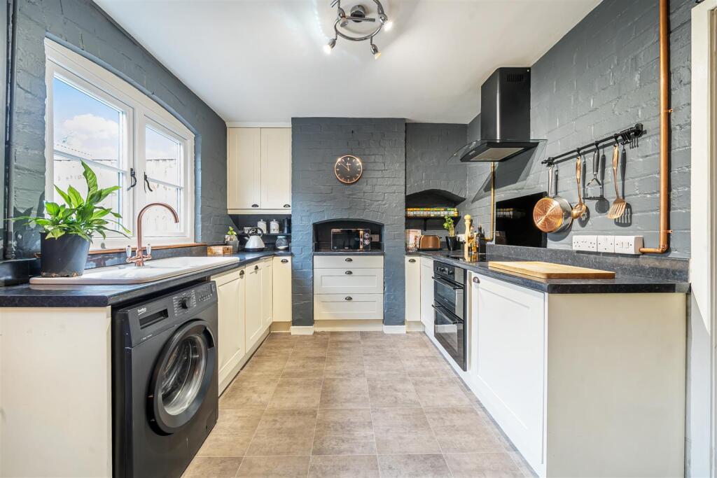 Rosebank, The Square, Moreton Pinkney (12).jpg