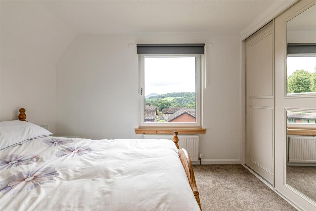 3 Abbotsview Gardens Galashiels 29.jpg