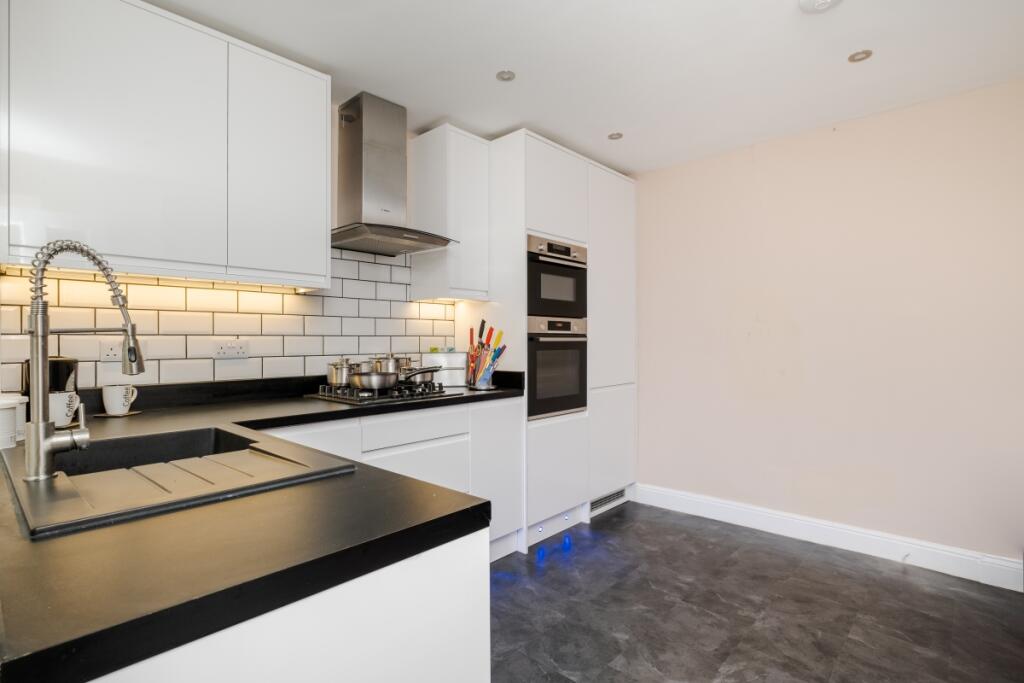 Kitchen (2)