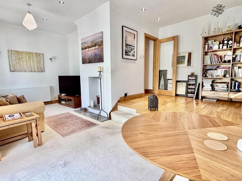 Open-Plan Lounge/Diner