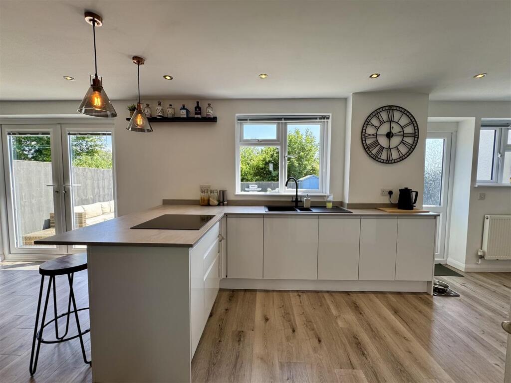 Open Plan Kitchen Dining Room