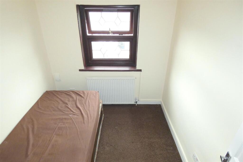 Bedroom 3.jpg