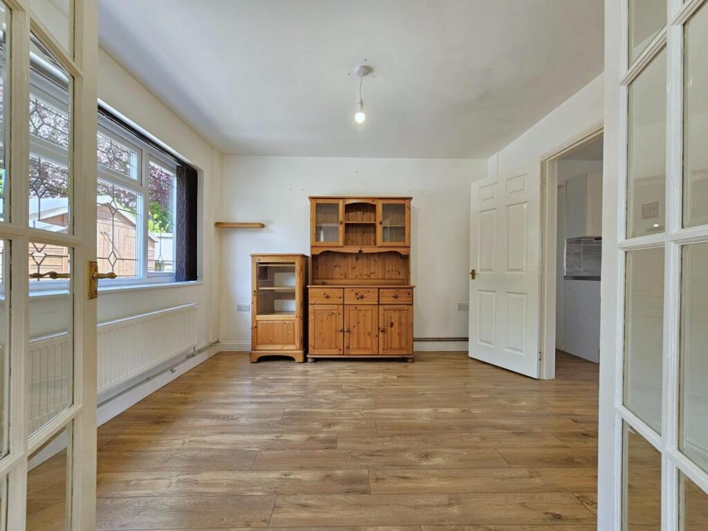 Dining room.jpg