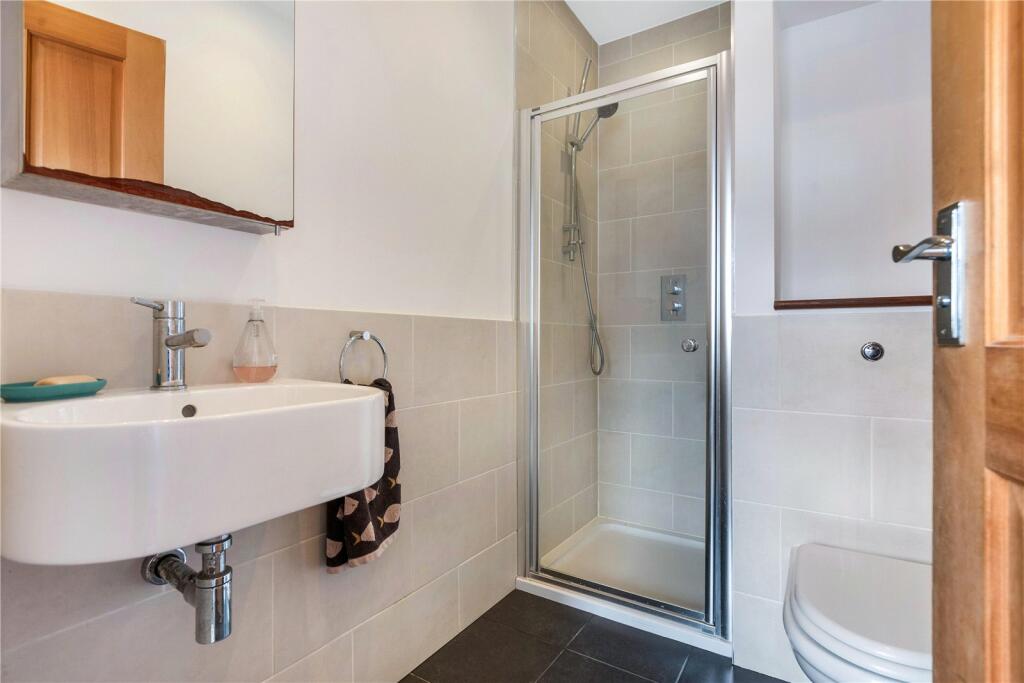 Downstair Shower