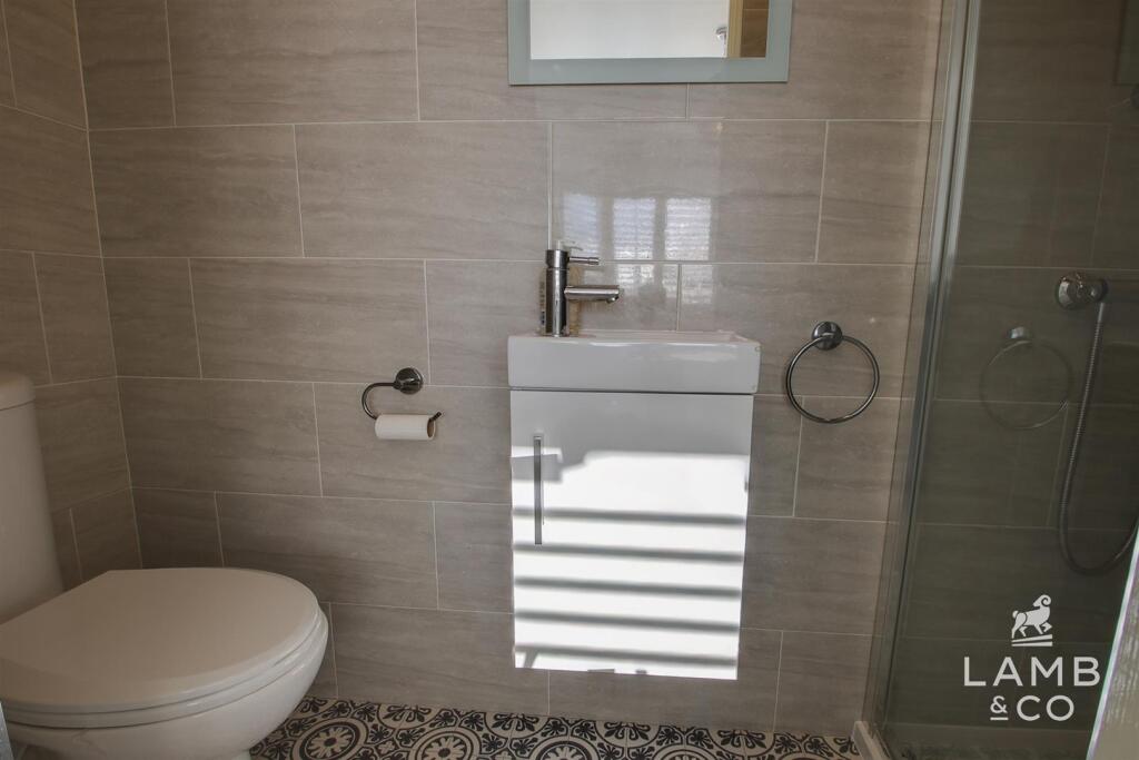 ENSUITE