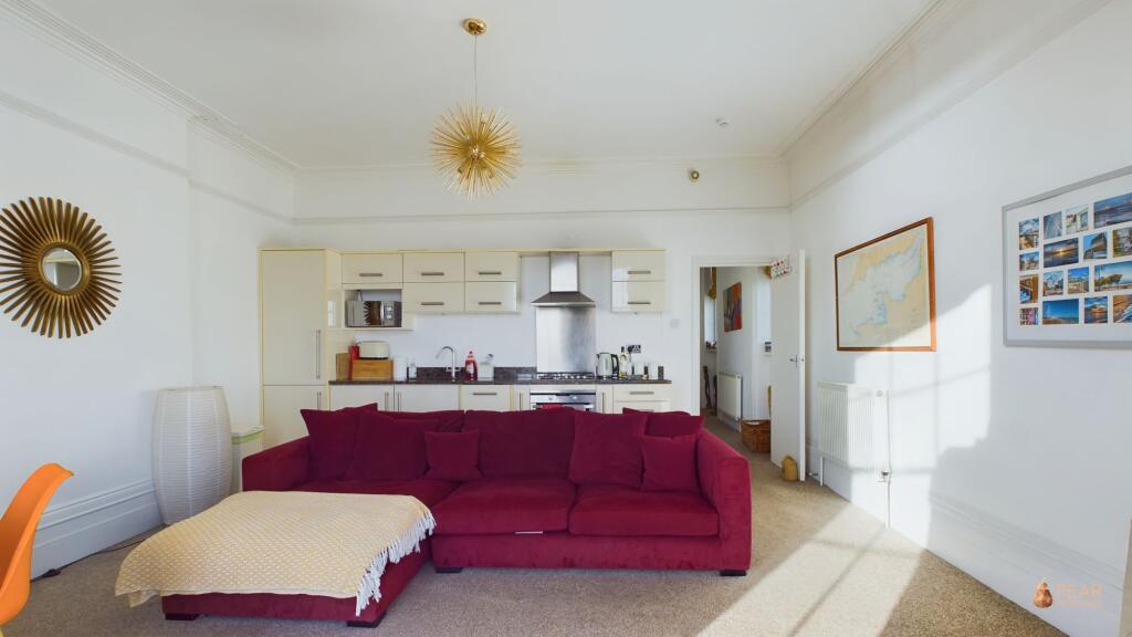 Kitchen/Living Area