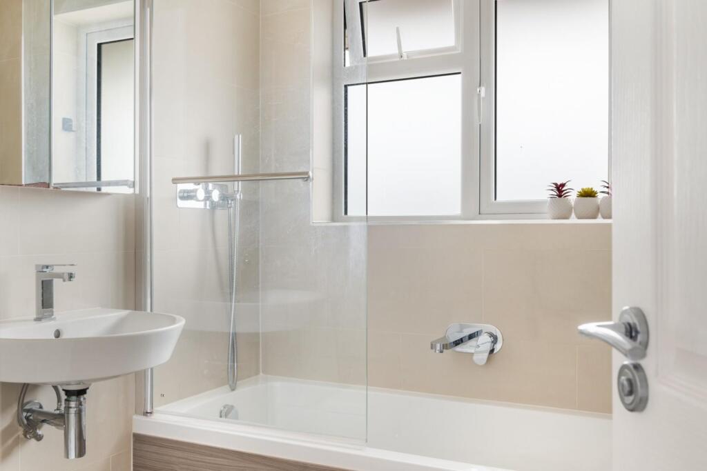 TATTENHAM GROVE (12).jpg