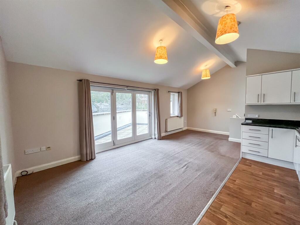 Open-Plan Kitchen/Living Area