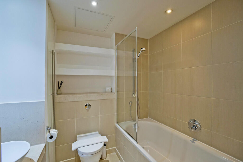 Discovery E 95-43...